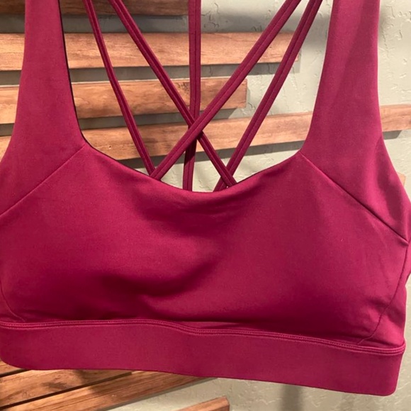 Zyia Light N Tight Strappy cranberry sports bra - Picture 4 of 7